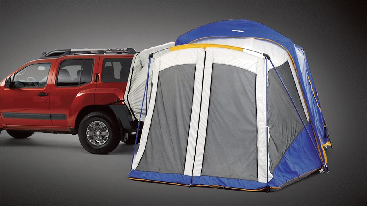 Nissan Xterra with hatch tent